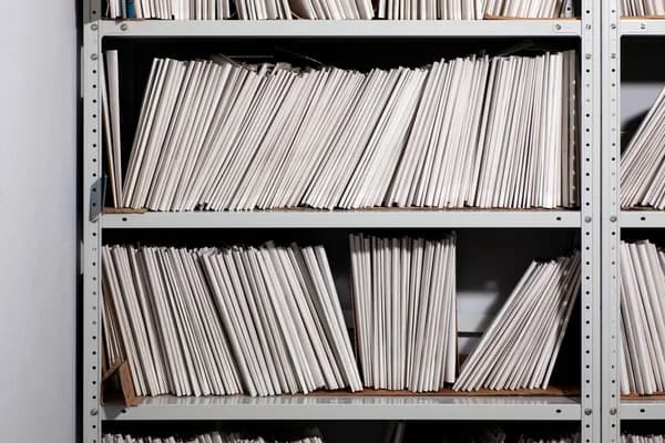 The company secretary, statutory registers and beneficial ownership filings of a Kenyan company